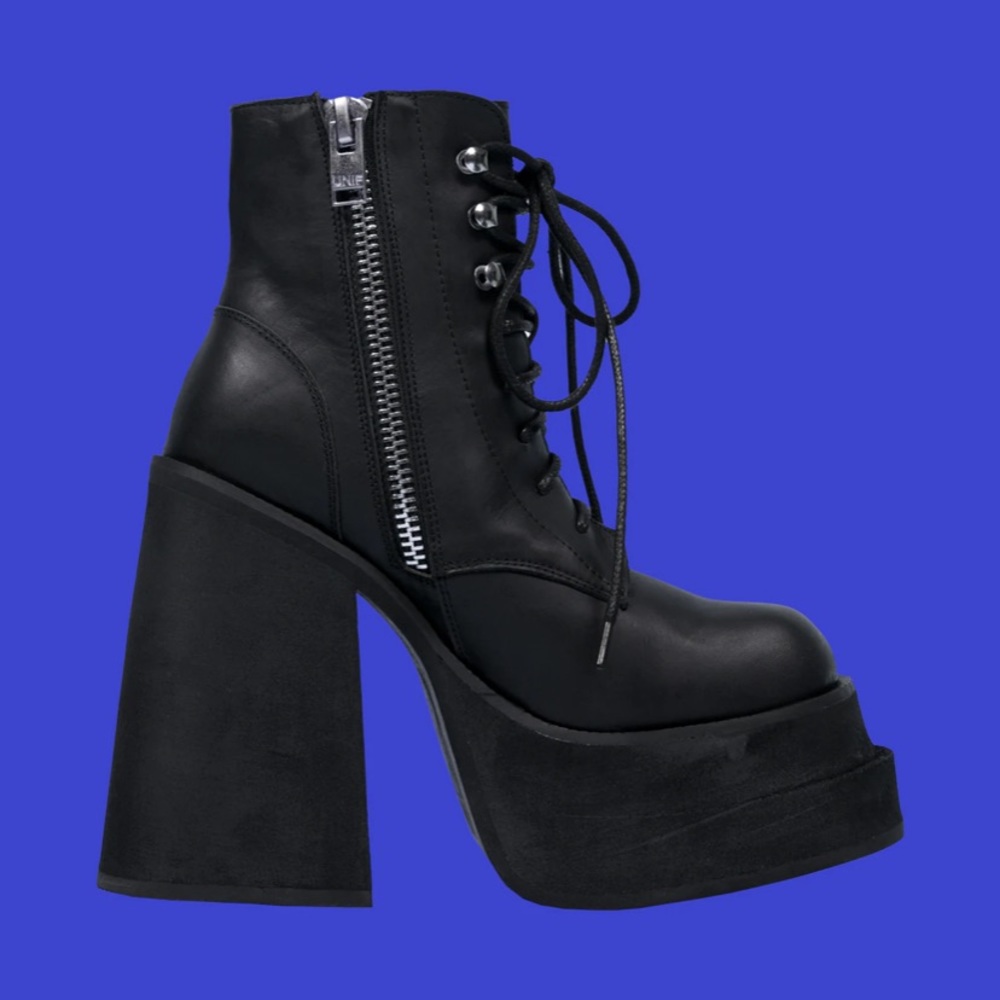 Unif Brat Boot Black Size 9
